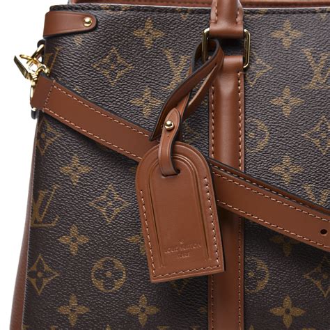 LOUIS VUITTON Monogram Soufflot MM Caramel.